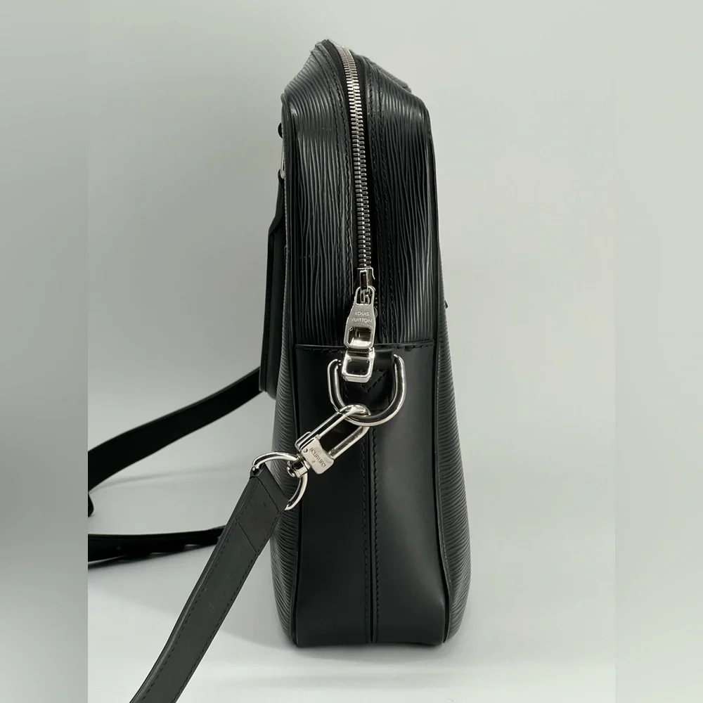 LOUIS VUITTON Porte-Documents Black Epi Leather Bag